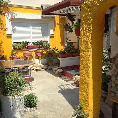 Guesthouse 7Even Mostar Exterior photo